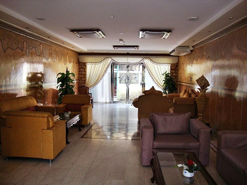 Oyo 366 Waves Hotel Adzsmán Kültér fotó