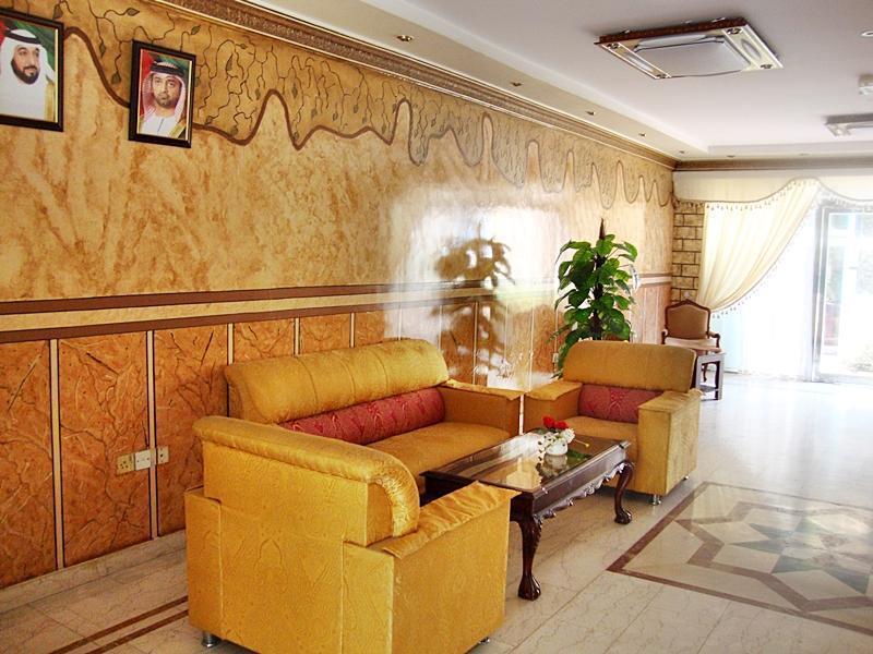 Oyo 366 Waves Hotel Adzsmán Kültér fotó